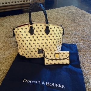 COPY - Dooney and Bourke purse and wallet❤️